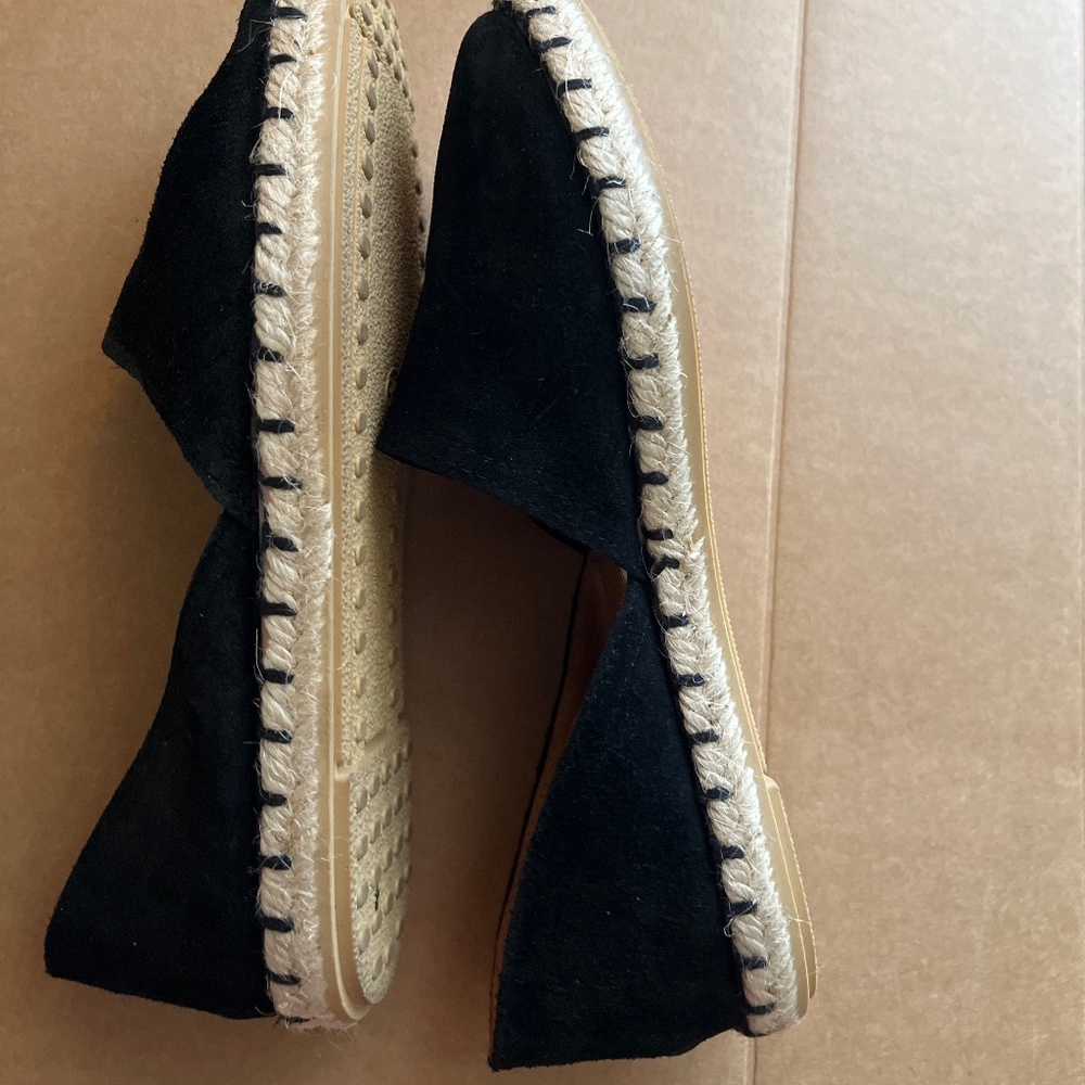 Shoes - Picture 2 of 2